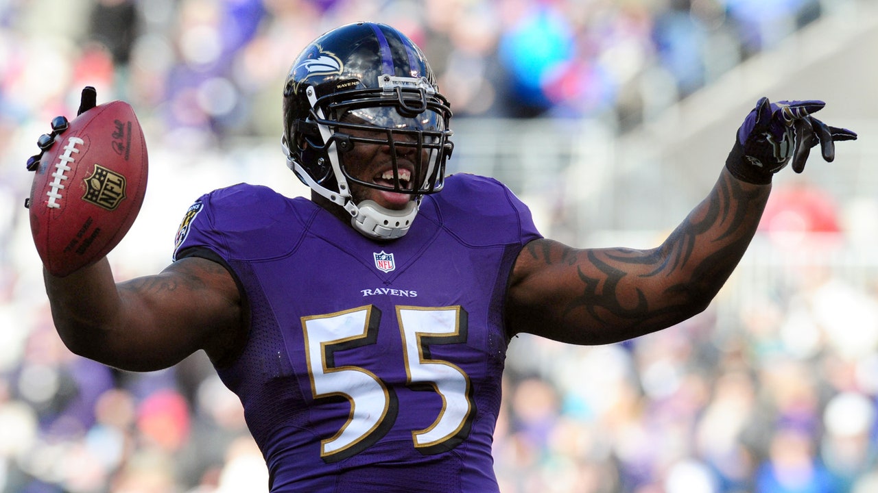 Suggs signs 4-year extension with Ravens